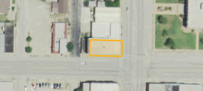 101 Main St