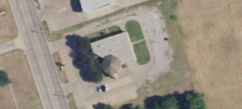 1011 Hillcrest Dr