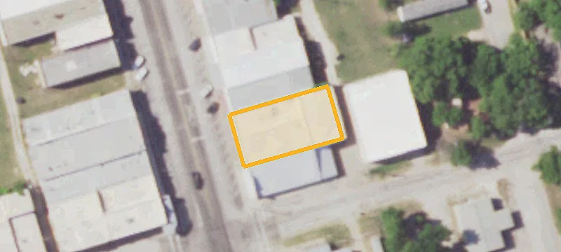121 Main St