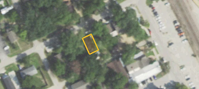 208 Elm St