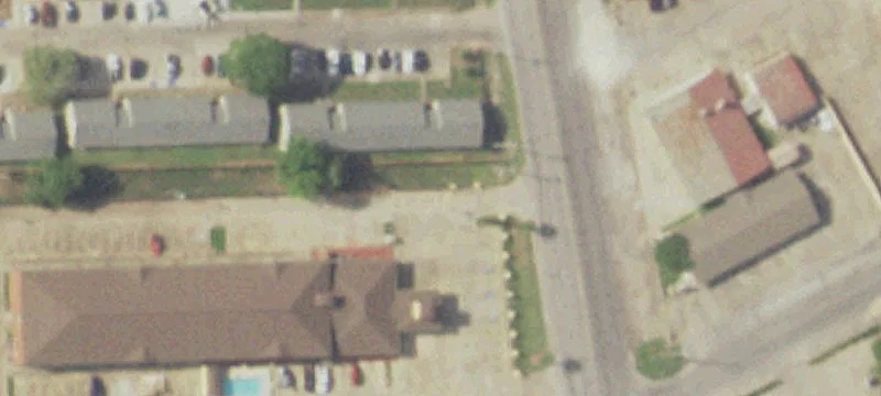 906 Ave F F