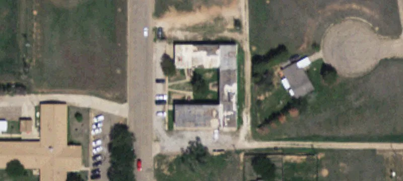 711 Austin Ave