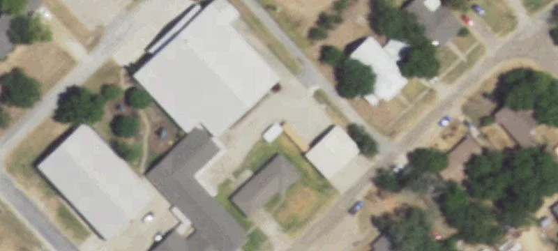 208 3rd St