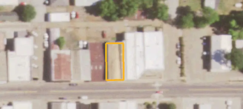 216th E 1st