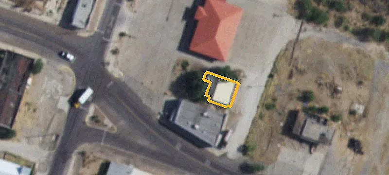 104 Nichols Ave
