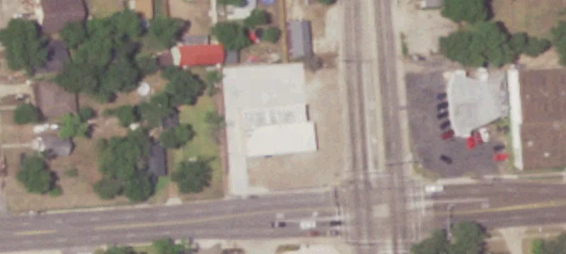 2201 Laurent St