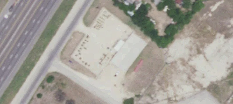 7820 Interstate 35th N