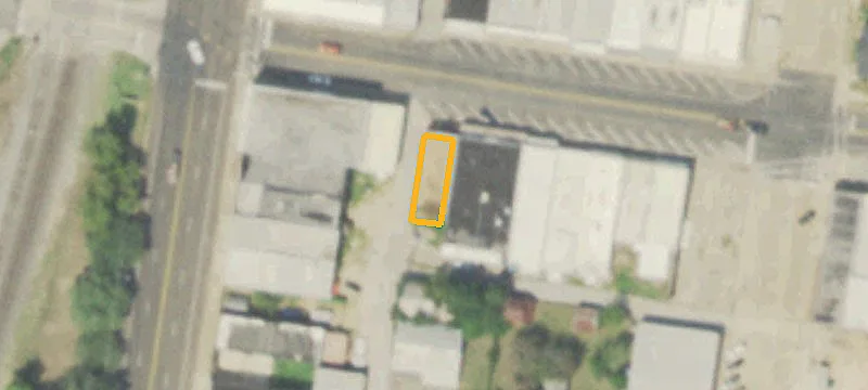 112 Henderson St