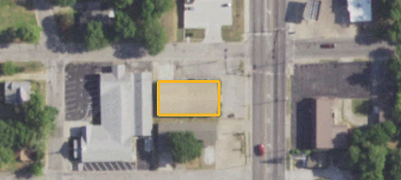 1041 Grand Ave