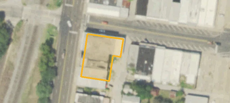 110 Henderson St