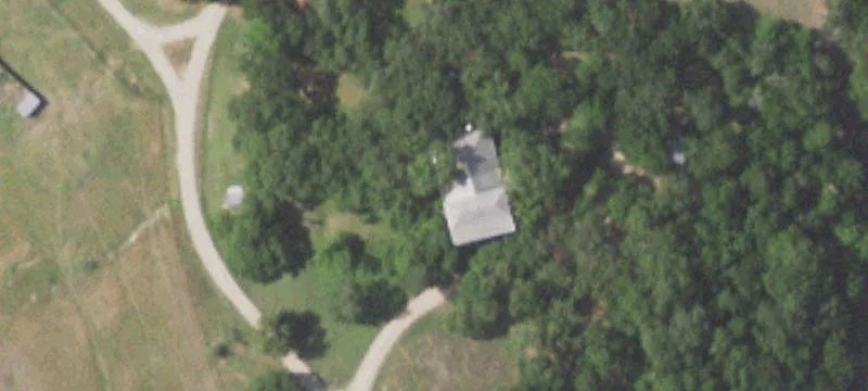 8904 Mariposa Ln