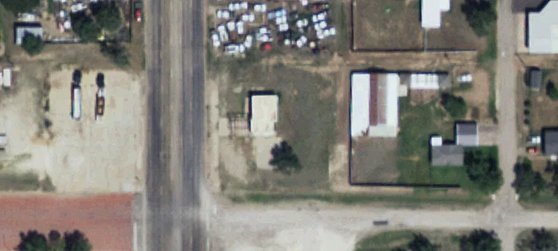 401 Main St