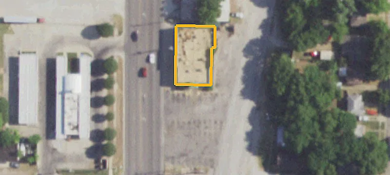 1221 Grand Ave