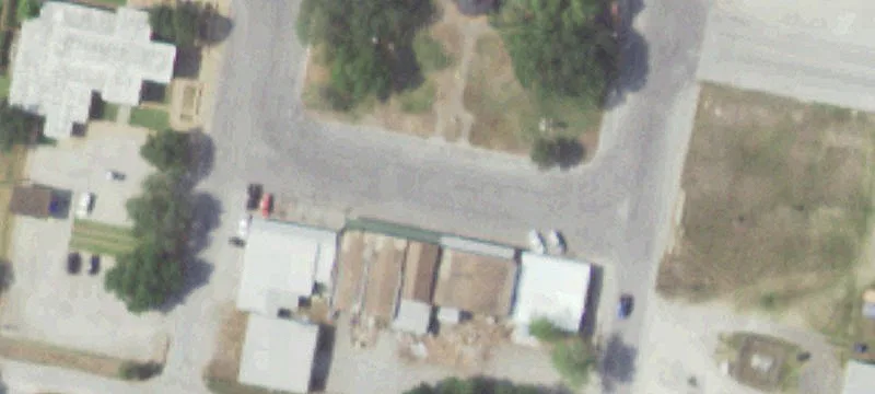102 Fm 136