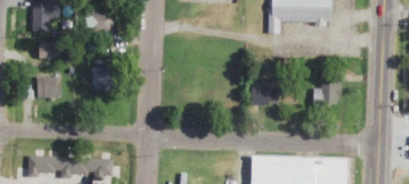 1706 Main St