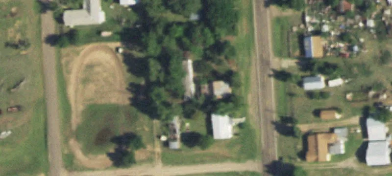 704 Main St