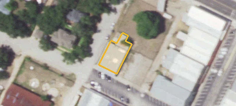 110 2nd St
