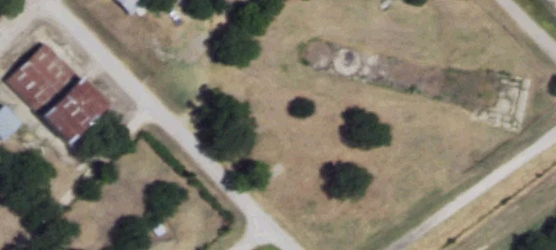 104 Live Oak Ave
