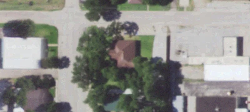 401 Oak St