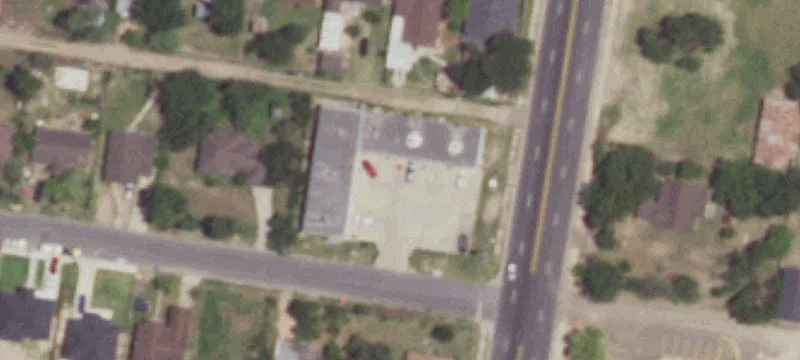 100 2nd St
