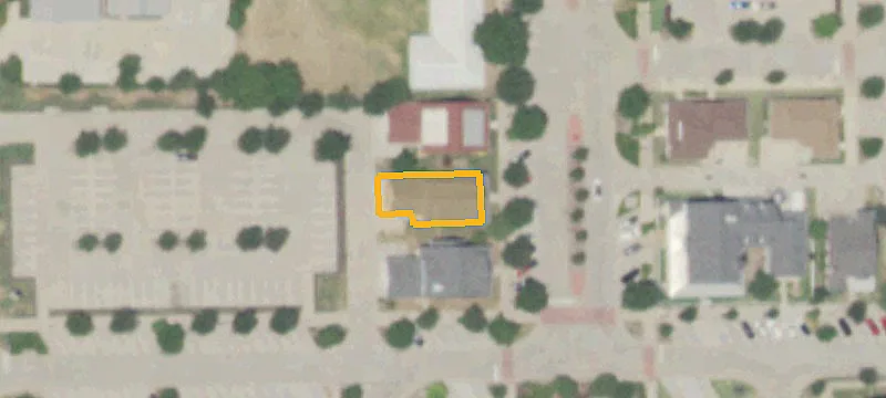 713 Main St