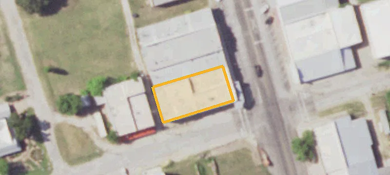 126 Main St