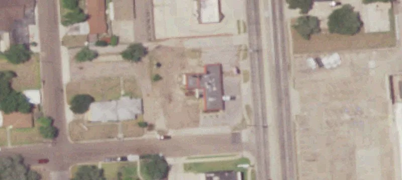 2101 Laurent St