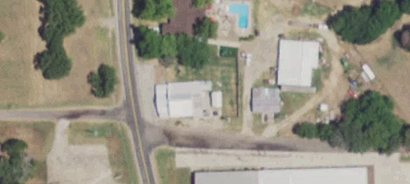 7565 Farm Rd 275th S