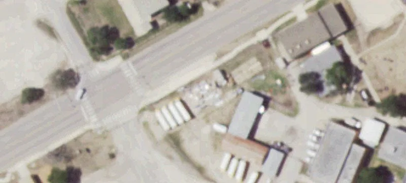 Hindes Ave