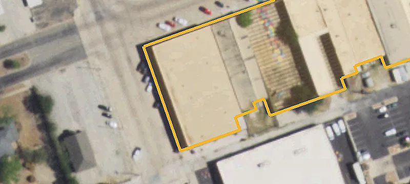 135 2nd Ave