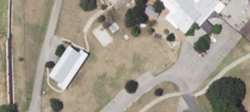 Flying L Dr