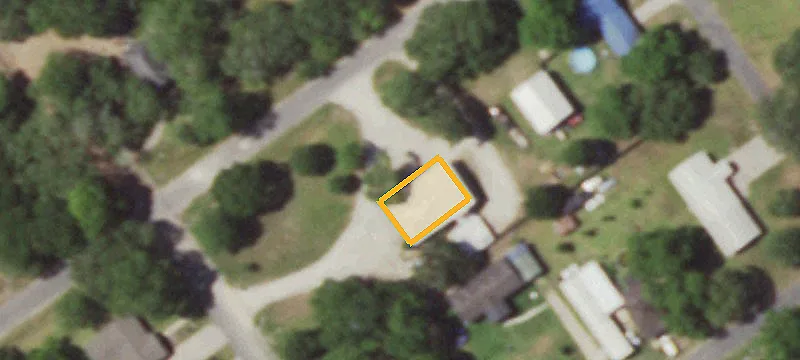 707 Hackberry St