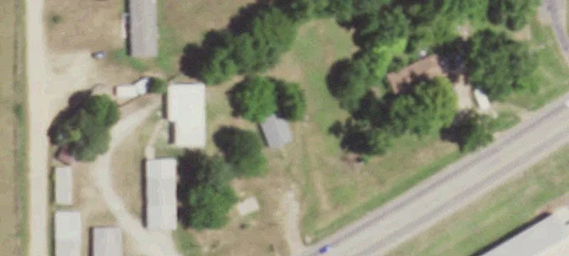 212 Redwater W Blvd