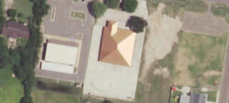 806 Frontage Rd