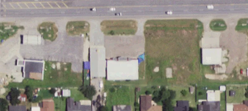 906 Edinburg Ave