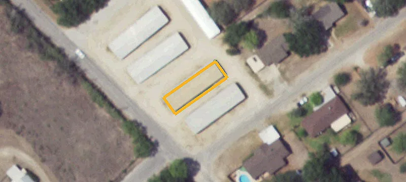 1102 Lagarto Rd