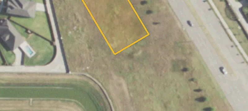 12099 Luna Rd