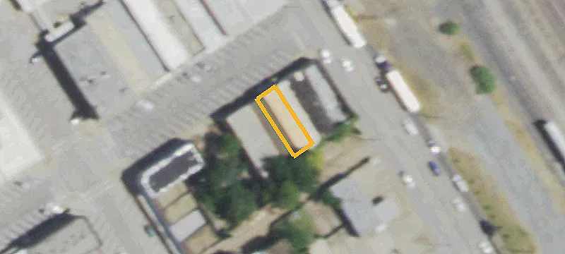 105th B W 4th St