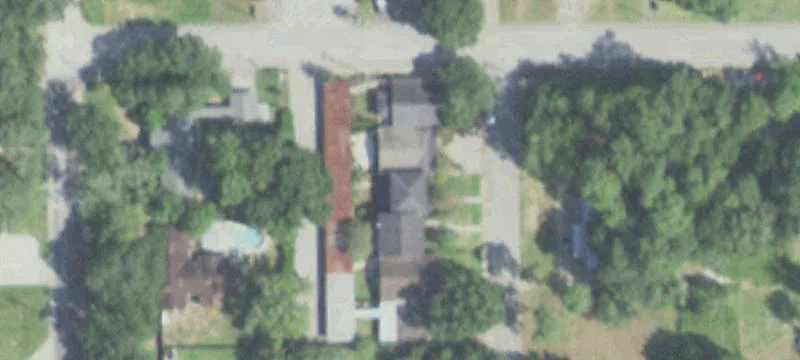 Yupon Cmn Access Aly Behind Townhou