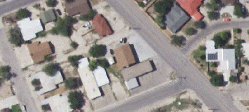 1102 Bedell Ave