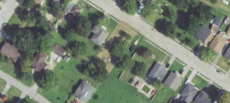 1801 Ave R R