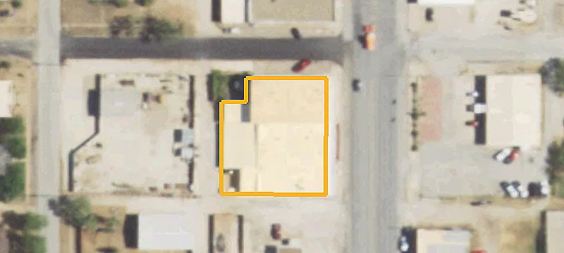 1312 Commercial Ave