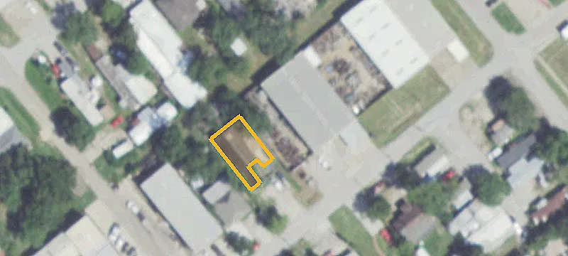 1009 Michigan St