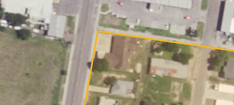 101 Main St