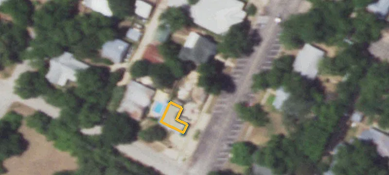 Smithville, TX 78957