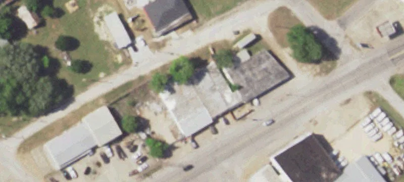 320 Main St