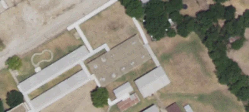 700 Navarro Ave