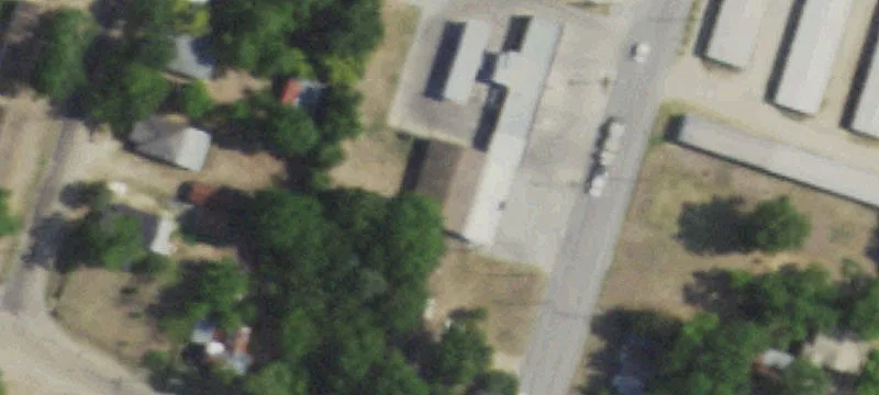 1300 Travis Ave