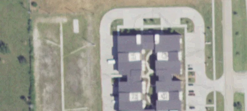2000 Ee Blvd