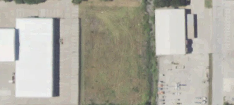 900 Industrial Ave